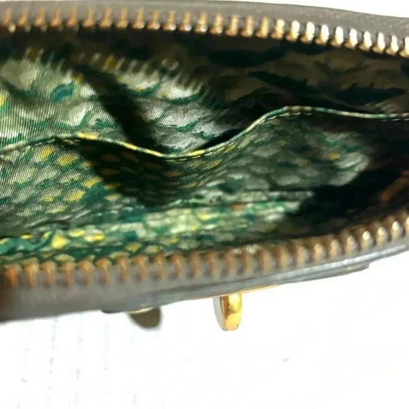 Marc by Marc Jacob’s gray leather wallet - Picture 4 of 4